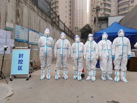 梁华11.jpg