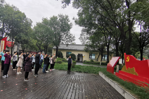 2da69a4f1492fc7c415ff20e574cda4_副本.jpg