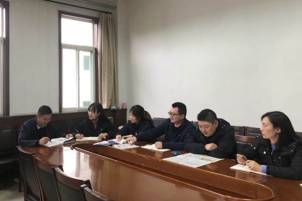 宣传处青年理论小组读书交流.jpg