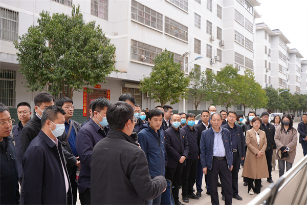 中青三班调研02.jpg