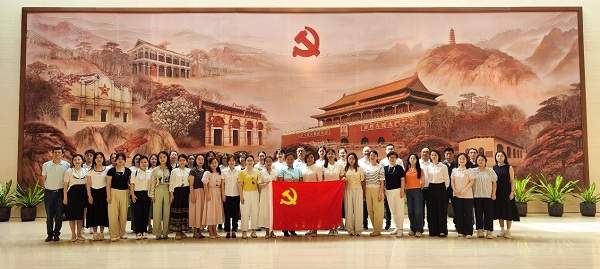 3师资班上海1.jpg
