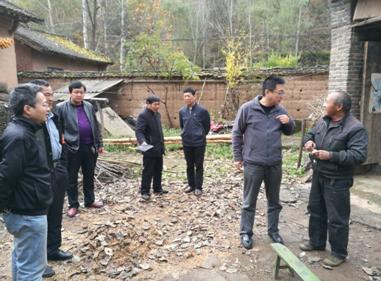 C:Documents and SettingsAdministrator\u684c面\u65b0建文件夹\u6821刊部二级网站消息y101校刊部赴商洛市小韩峪村\u65b0建文件夹.jpg