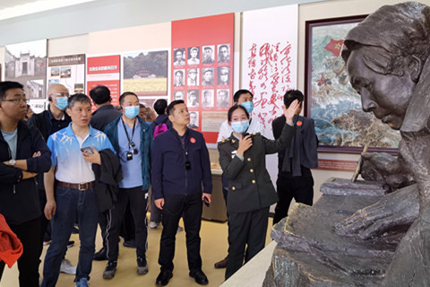 1606789810727042895.jpg e183b91c4b38378b3d79d83f734802c_副本.jpg